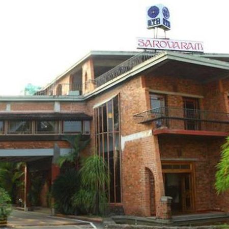 Bth Sarovaram Kochi Exterior foto